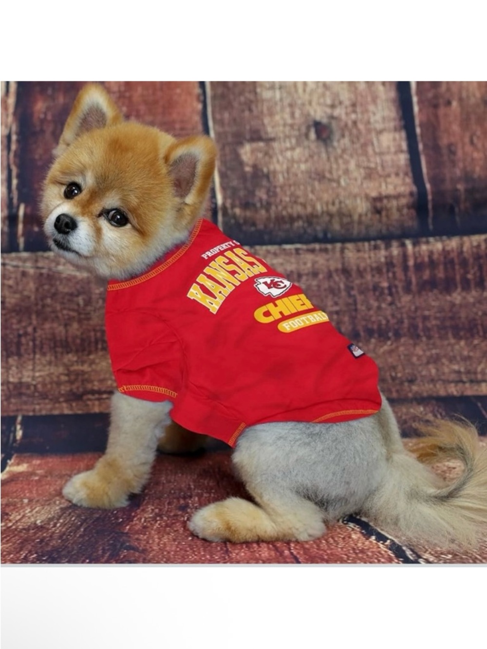 🆕- NFL Kansas City Chiefs Dog T-shirt Large. - Licensed Shirt for Team.